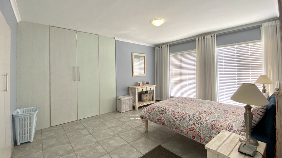 6 Bedroom Property for Sale in Dwarskersbos Western Cape